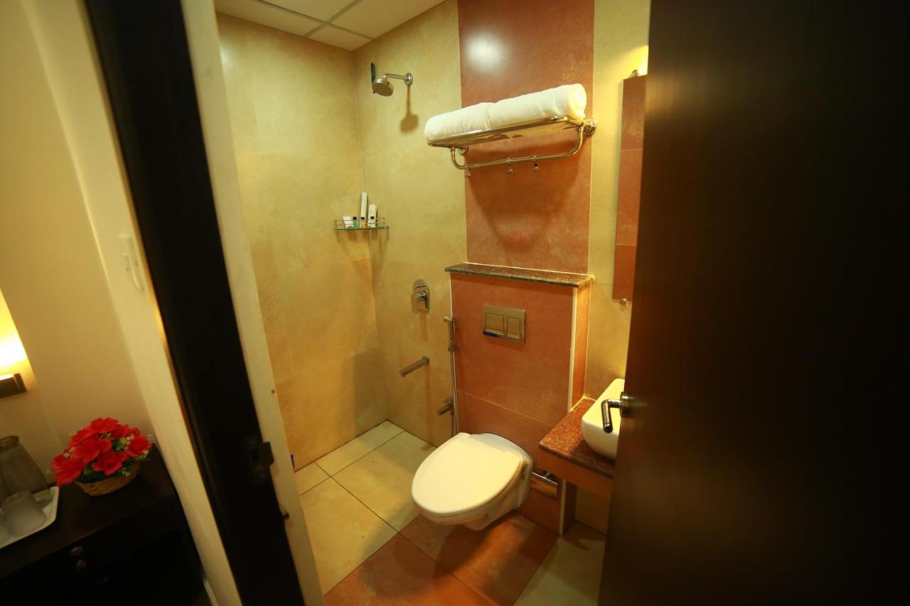 Sapphire Inn Пондичерри Экстерьер фото
