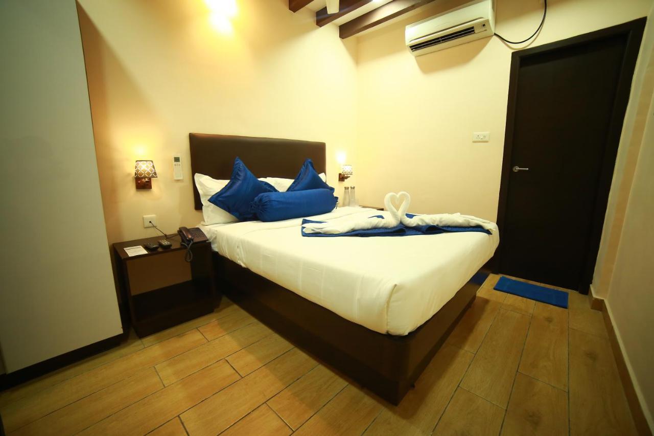 Sapphire Inn Пондичерри Экстерьер фото