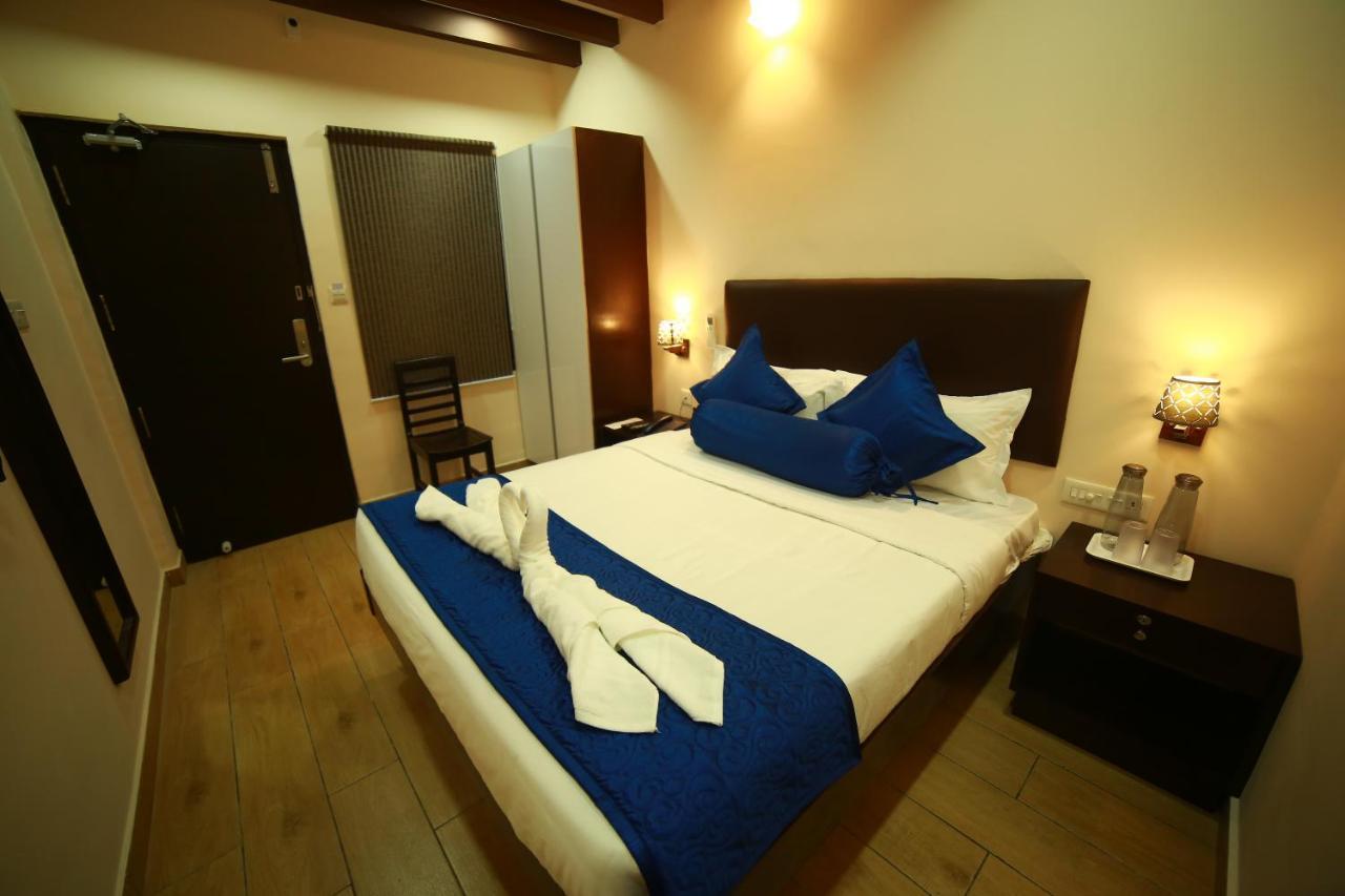 Sapphire Inn Пондичерри Экстерьер фото